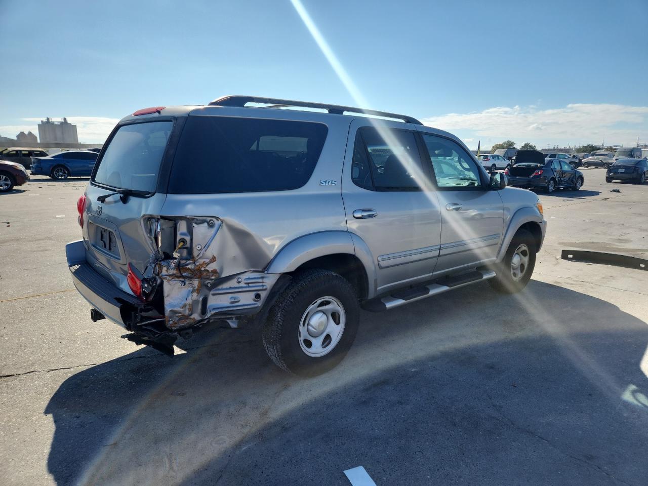 2005 TOYOTA Sequoia
