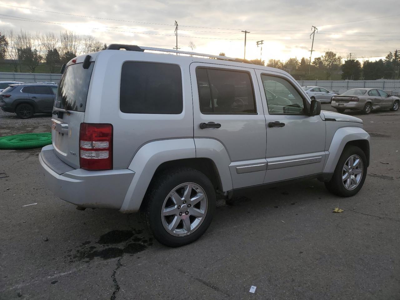 2008 JEEP Liberty