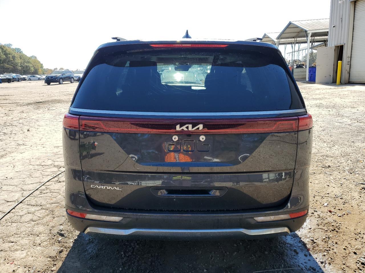2023 KIA Carnival