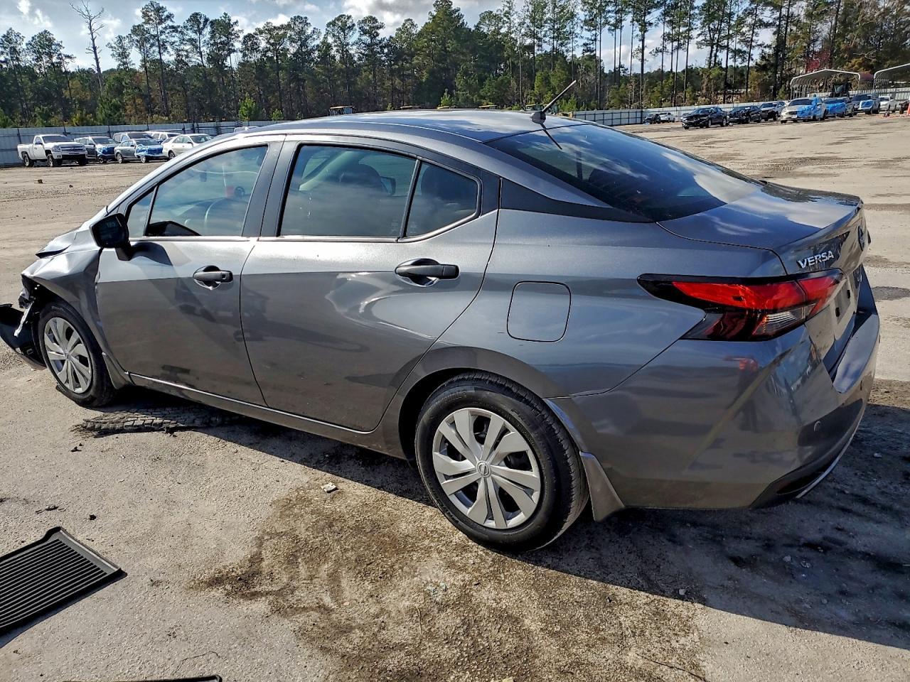 2024 NISSAN VERSA