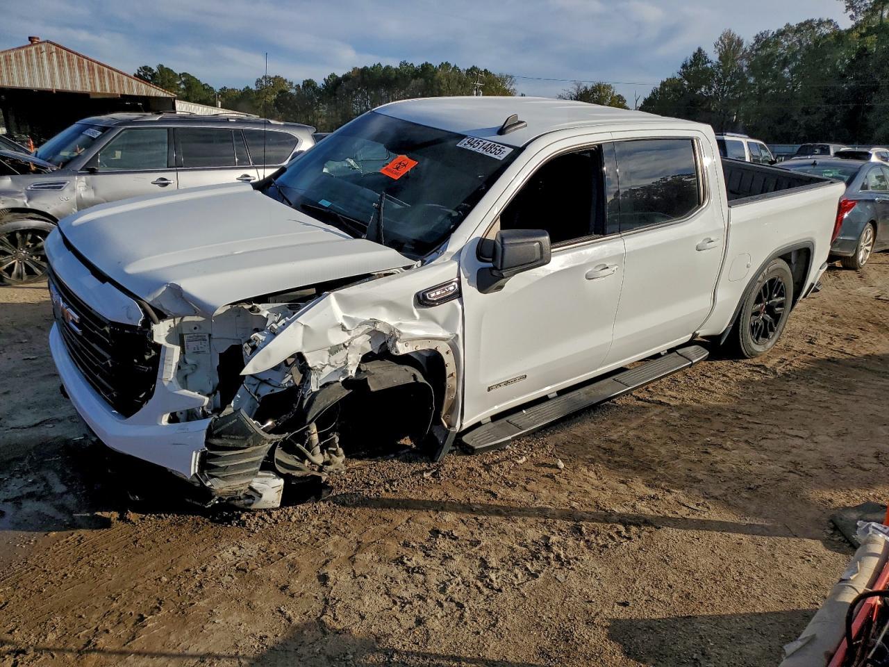 2023 GMC Sierra