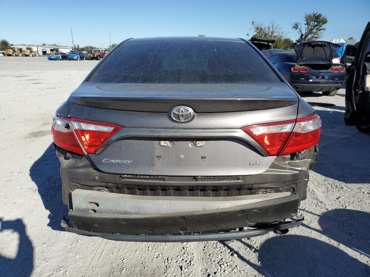 2016 TOYOTA CAMRY