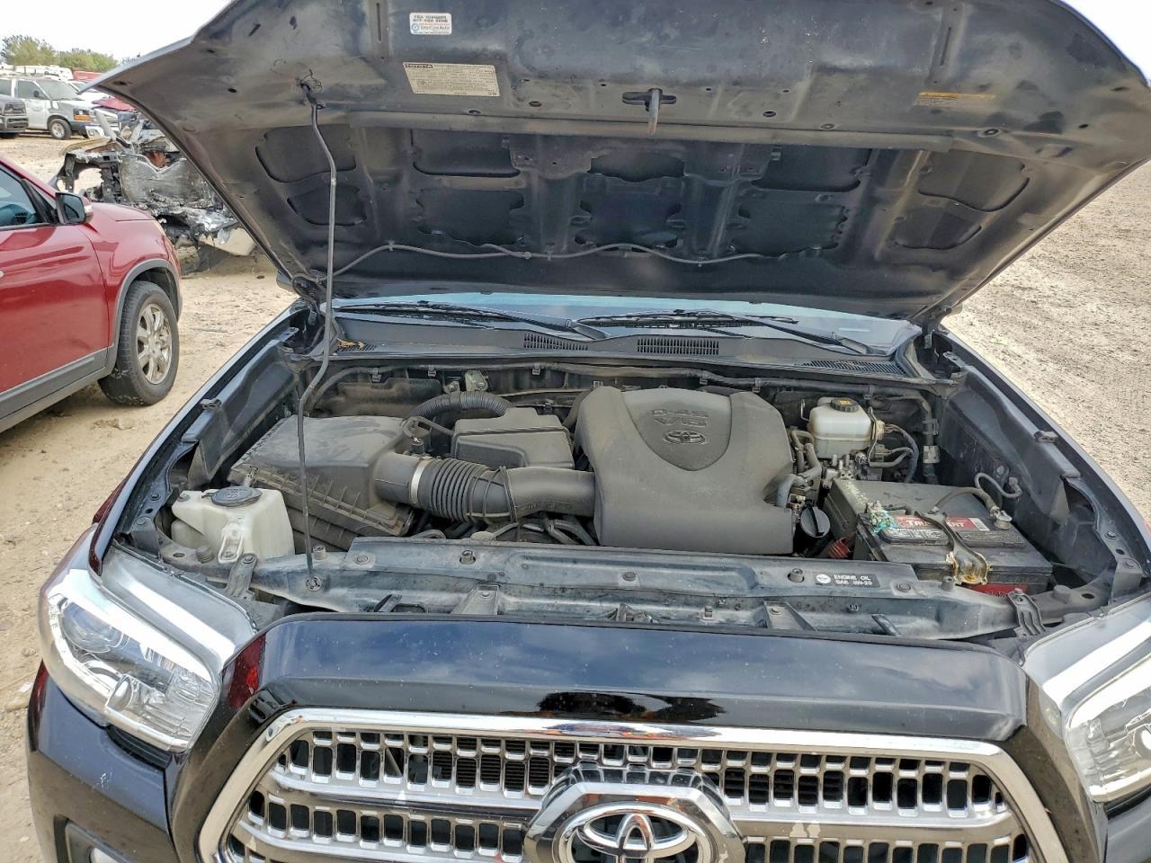 2017 TOYOTA TACOMA