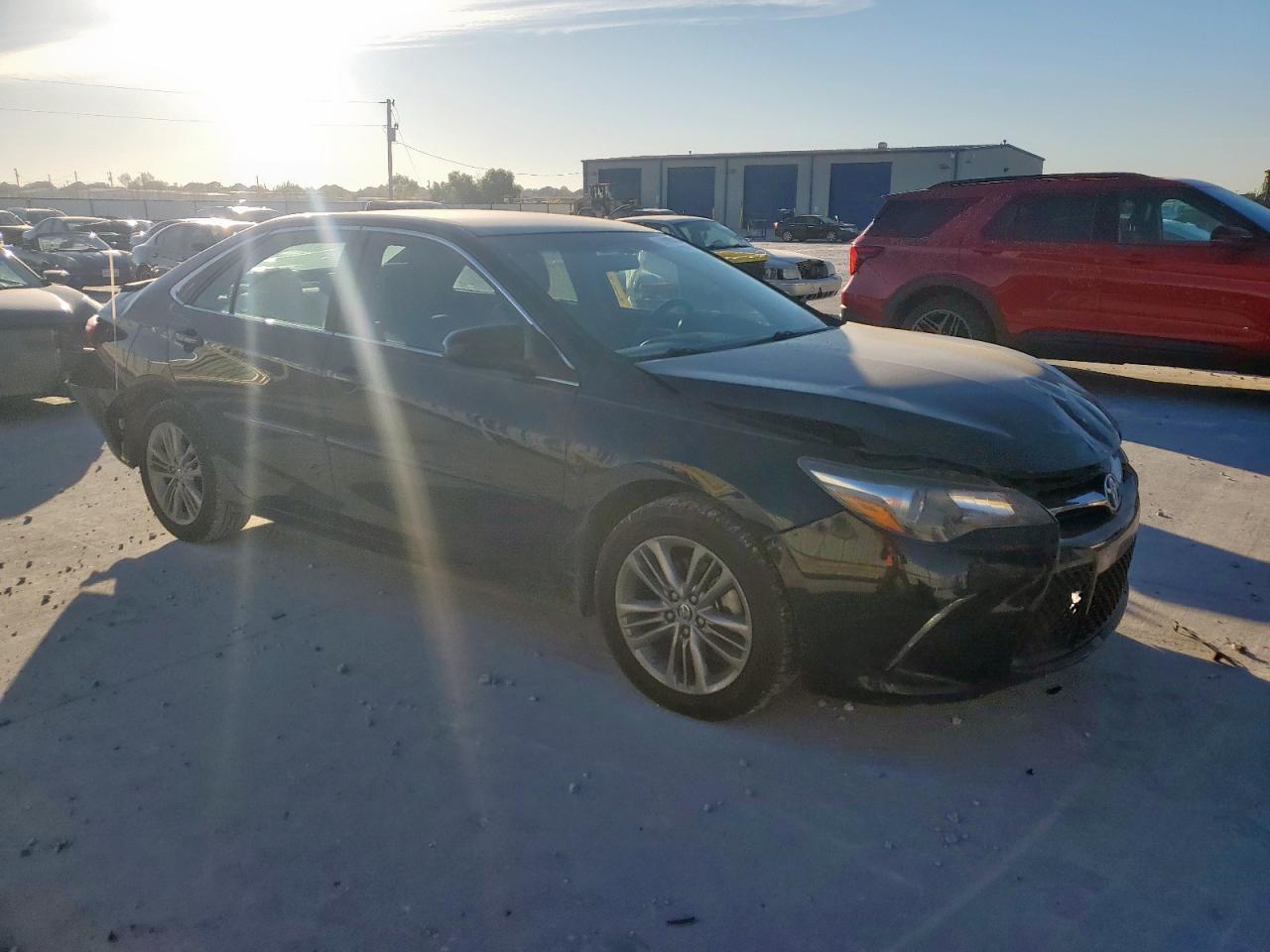 2016 TOYOTA CAMRY