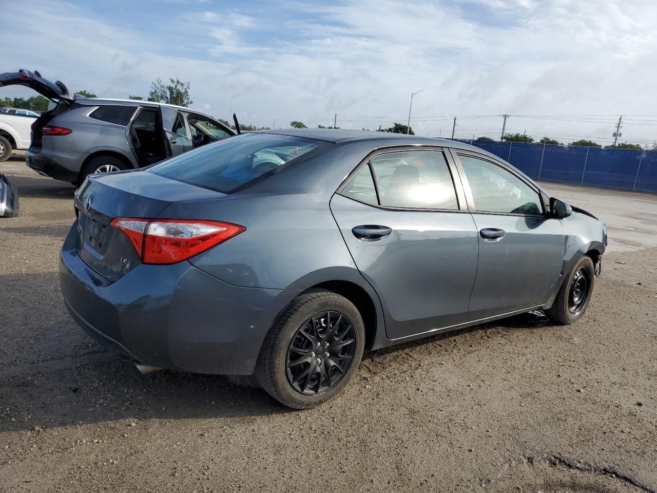 2015 TOYOTA COROLLA