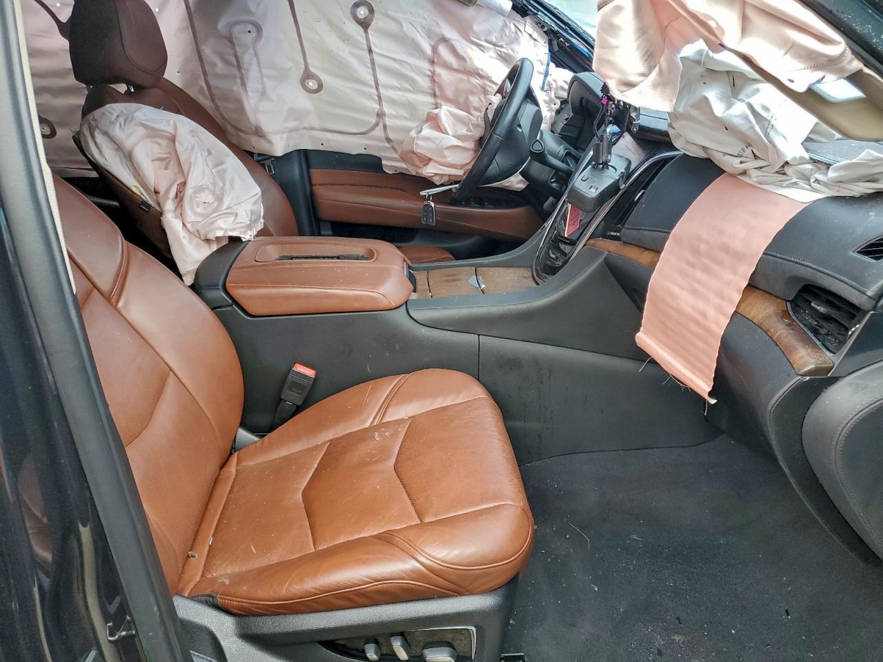 2019 CADILLAC Escalade ESV