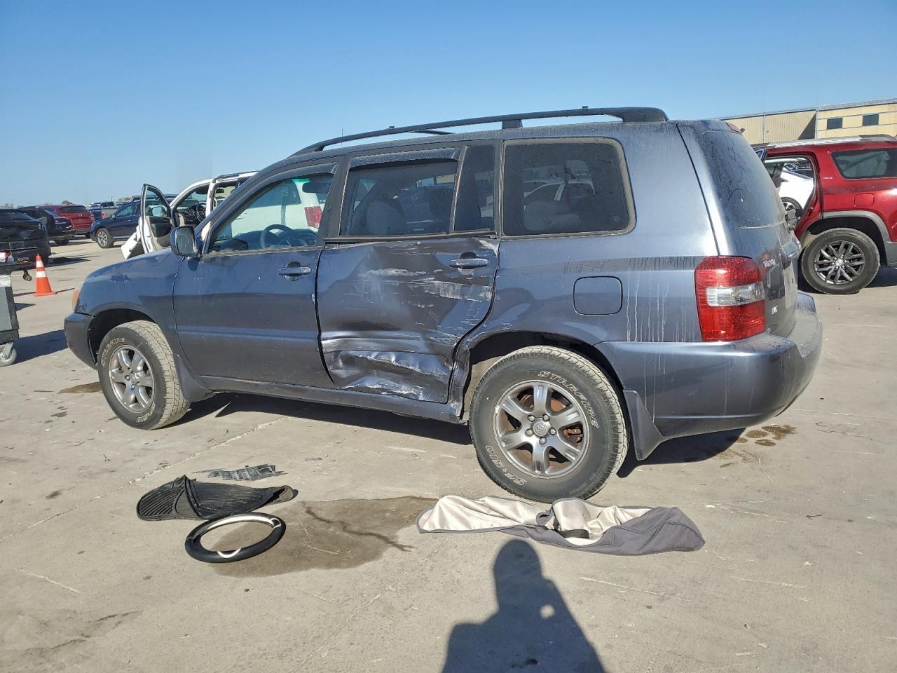 2005 TOYOTA HIGHLANDER