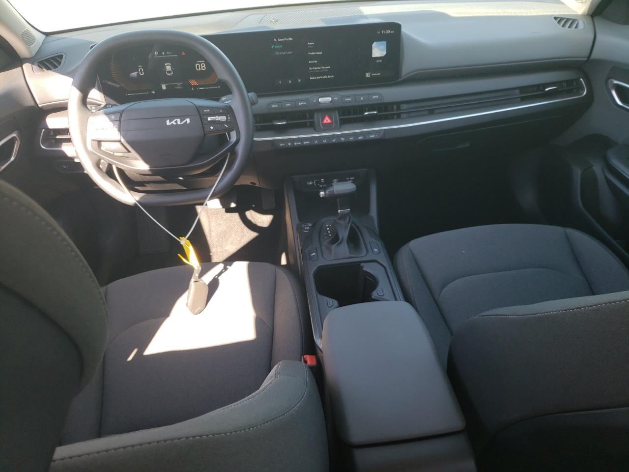 2025 KIA K4