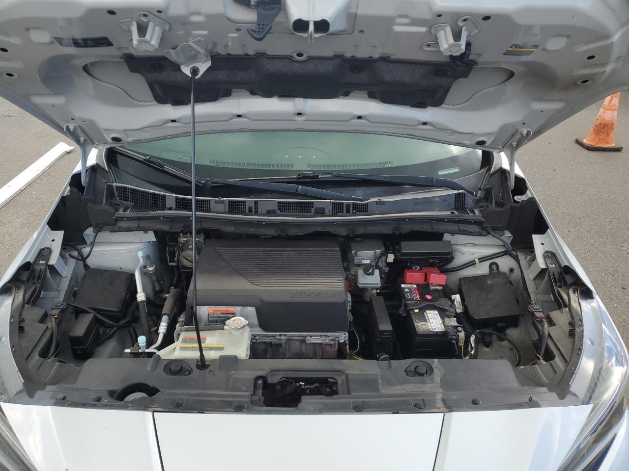 2019 NISSAN LEAF
