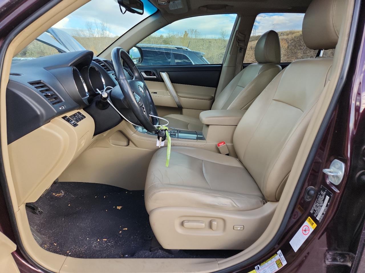 2013 TOYOTA HIGHLANDER