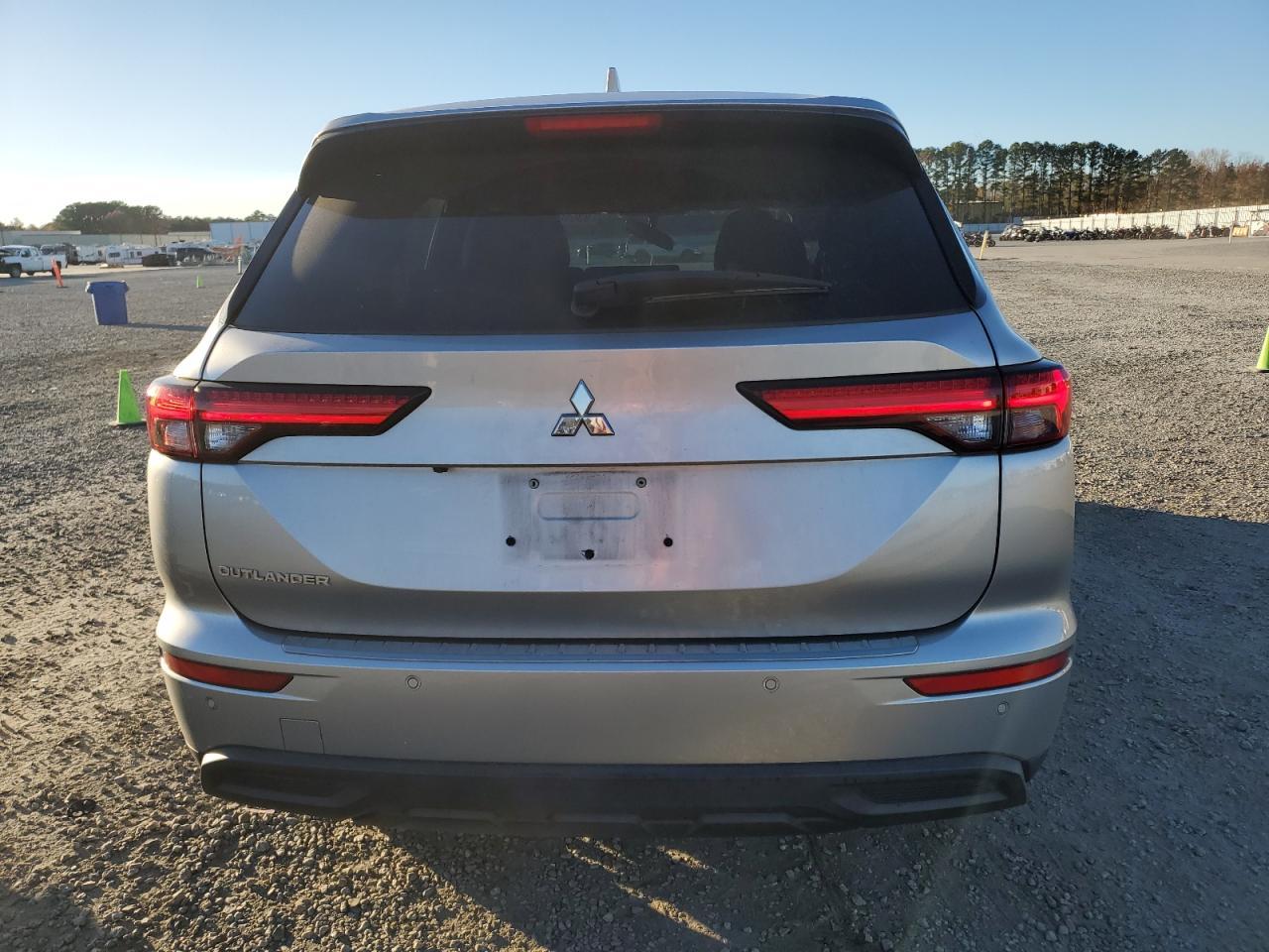 2022 MITSUBISHI outlander
