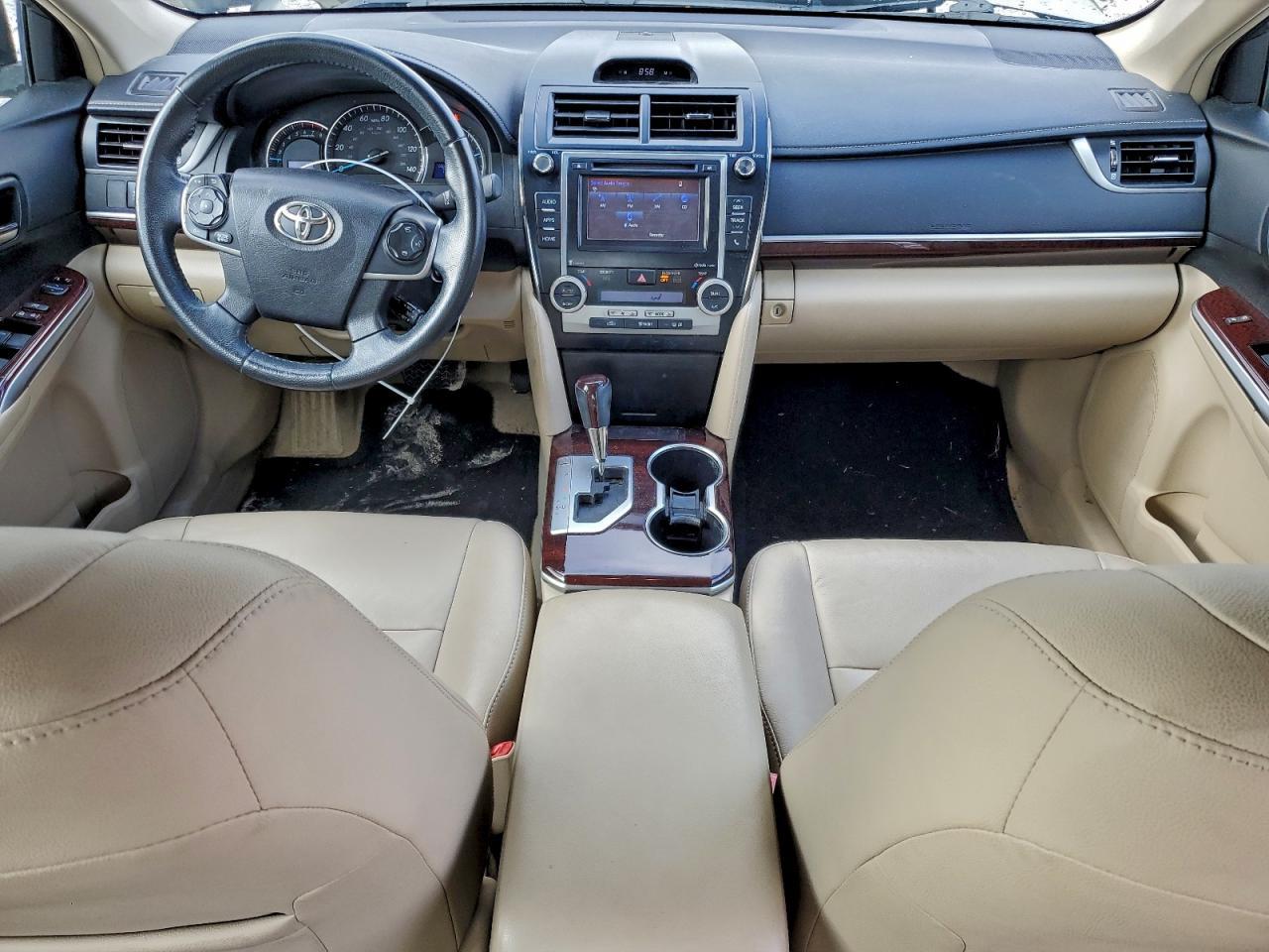 2014 TOYOTA CAMRY