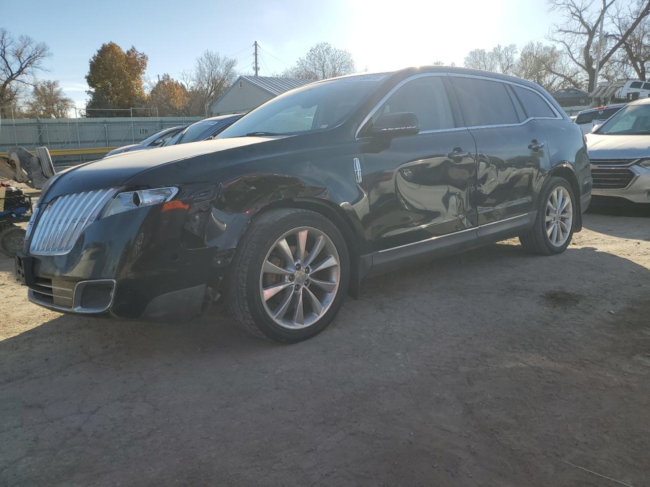 2010 LINCOLN MKT
