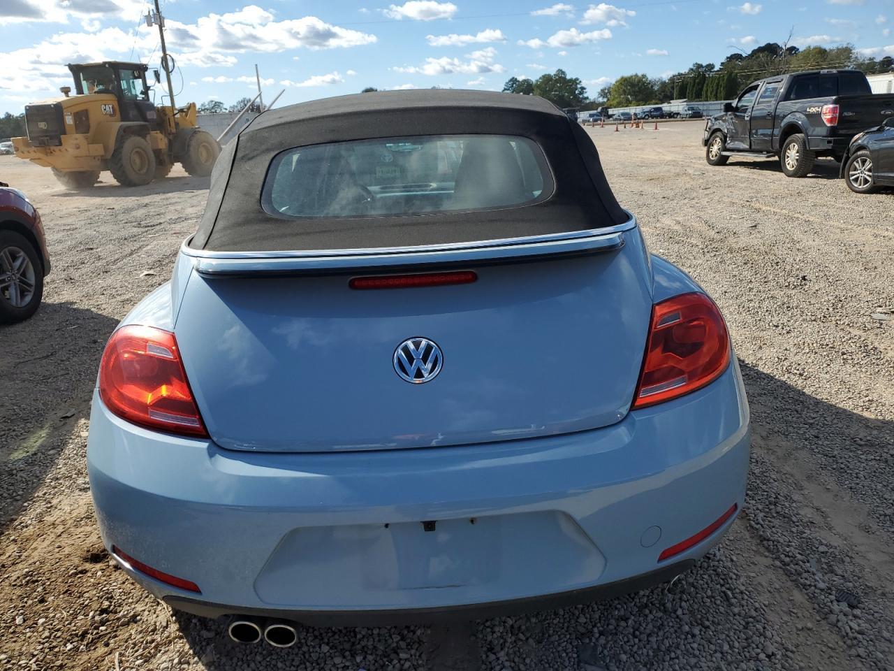 2013 VOLKSWAGEN Beetle
