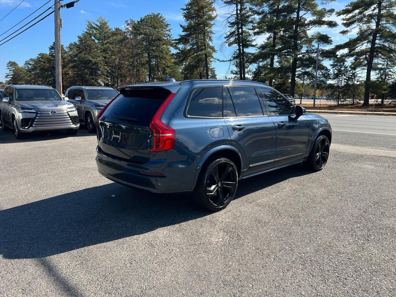 2025 VOLVO XC90