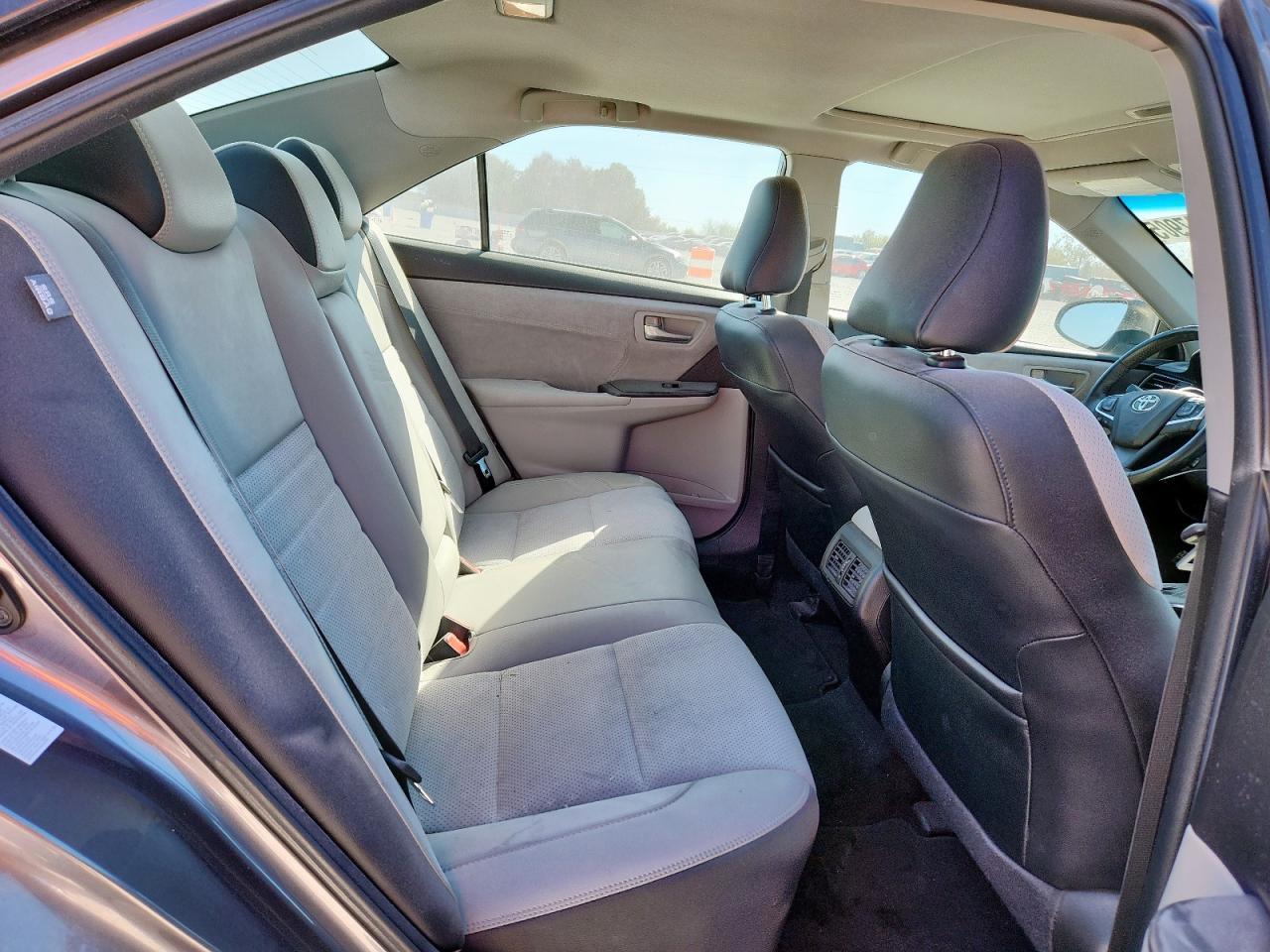 2016 TOYOTA CAMRY