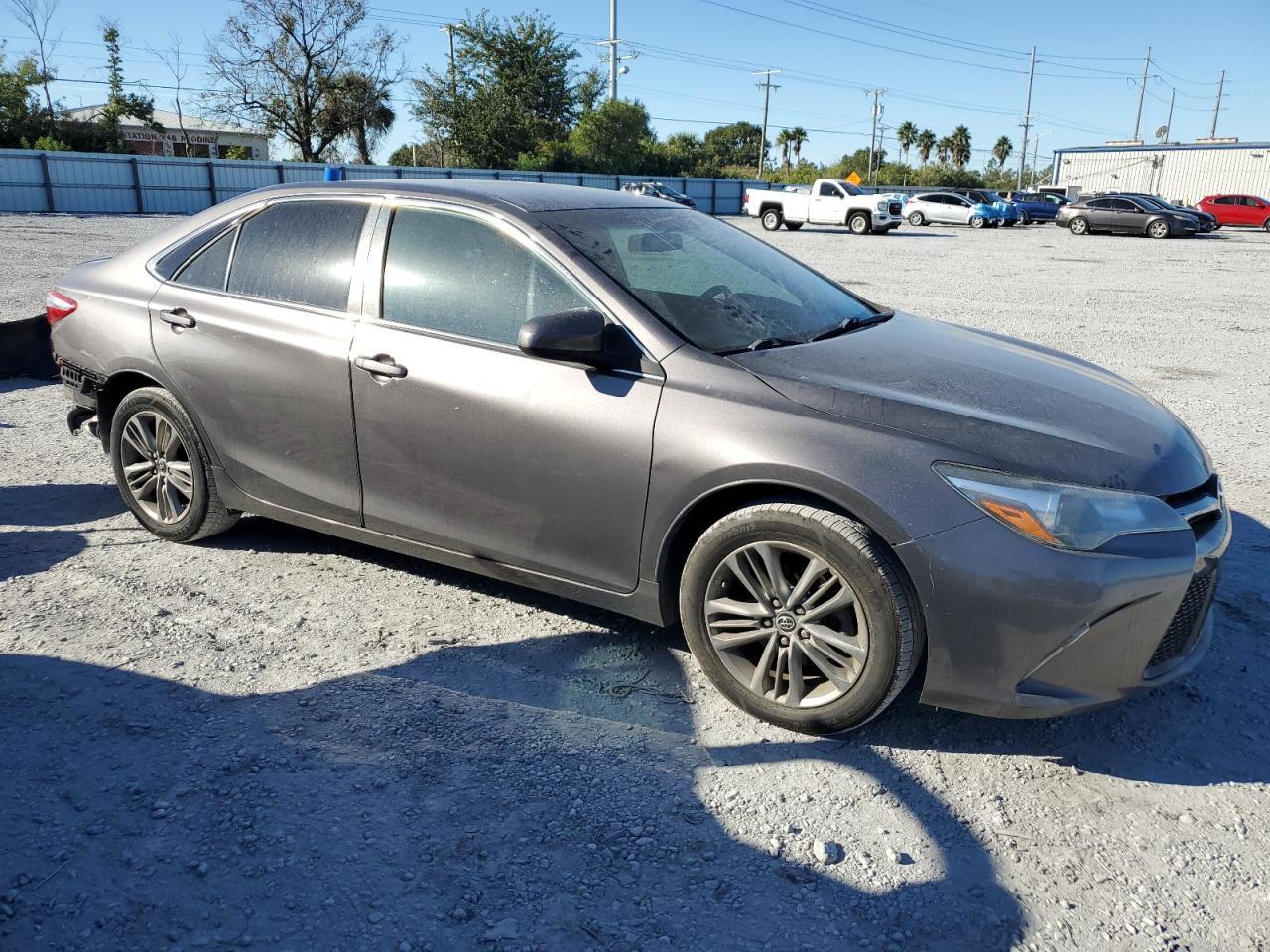 2016 TOYOTA CAMRY