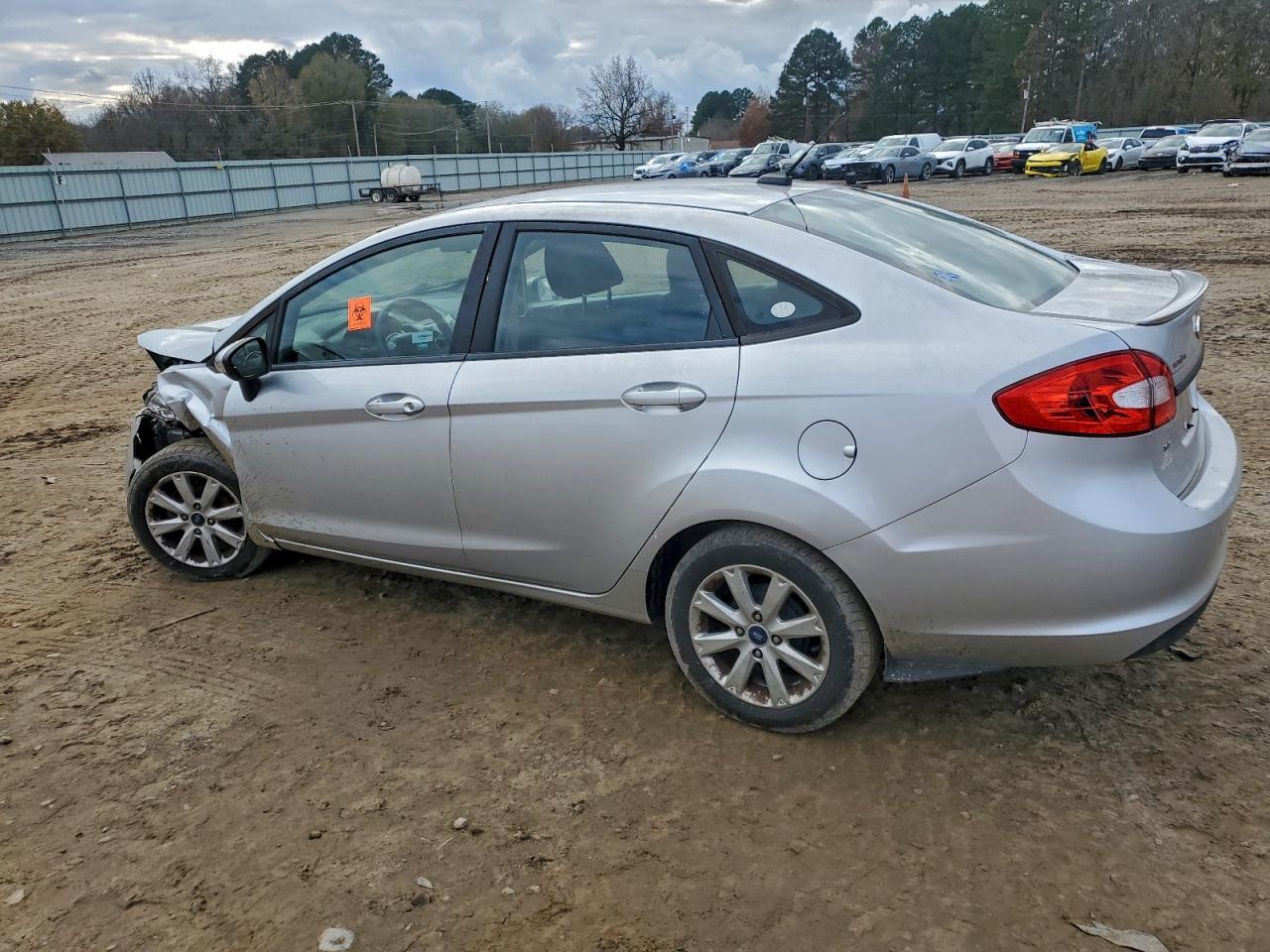 2013 FORD Fiesta