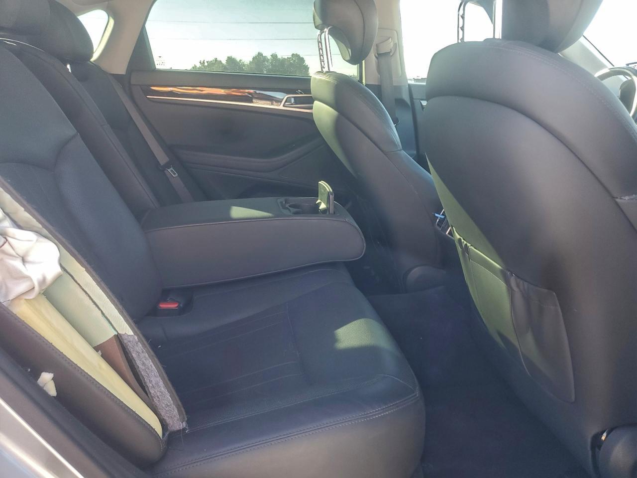 2017 GENESIS G80