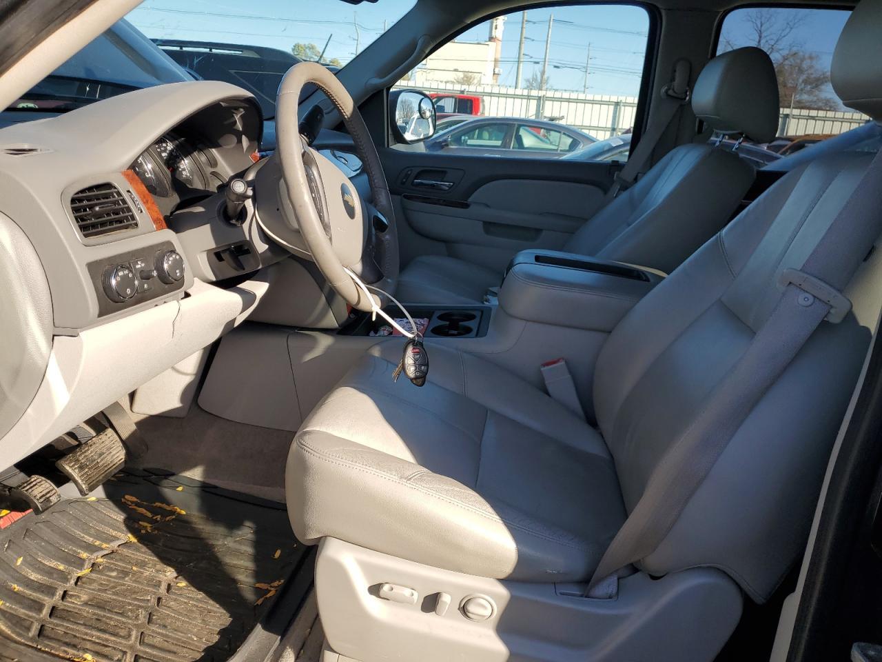 2010 CHEVROLET Tahoe
