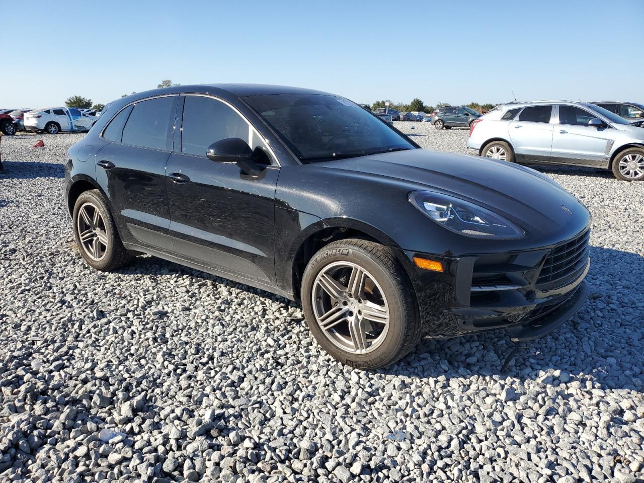 2019 PORSCHE Macan