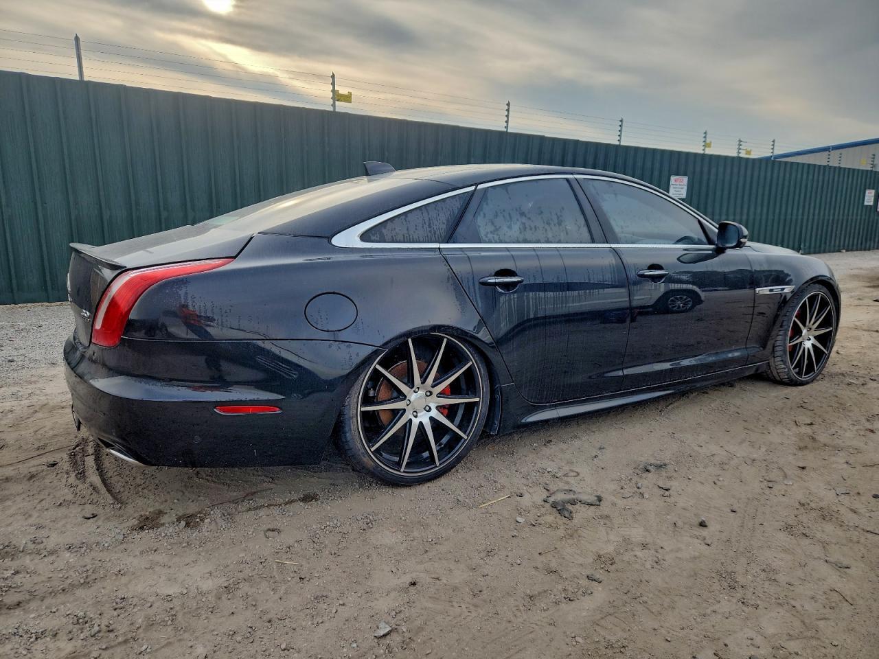 2016 JAGUAR Xj-Series