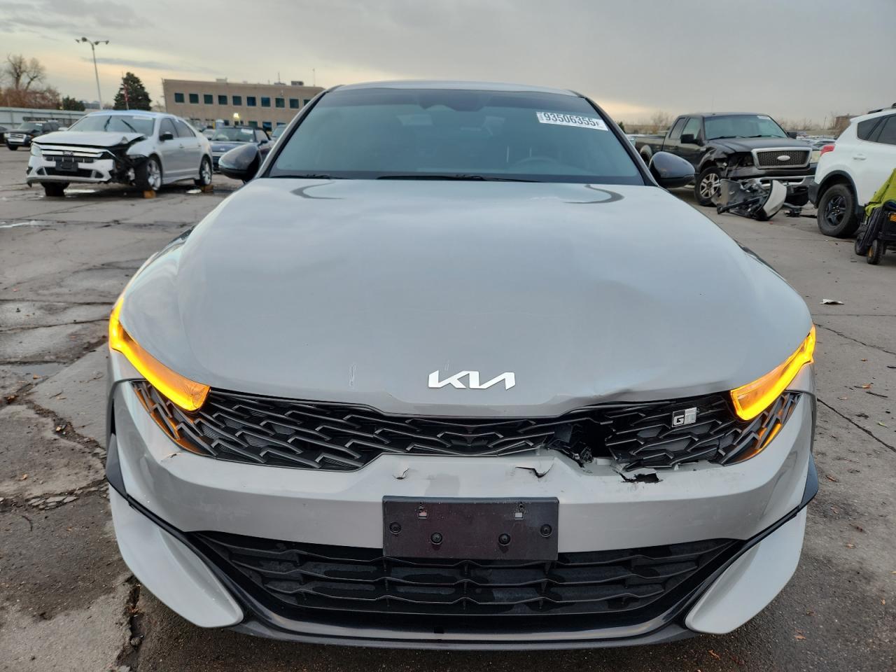 2022 KIA K5