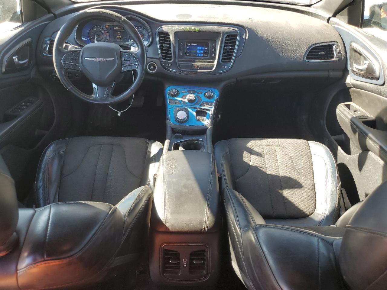 2016 CHRYSLER 200