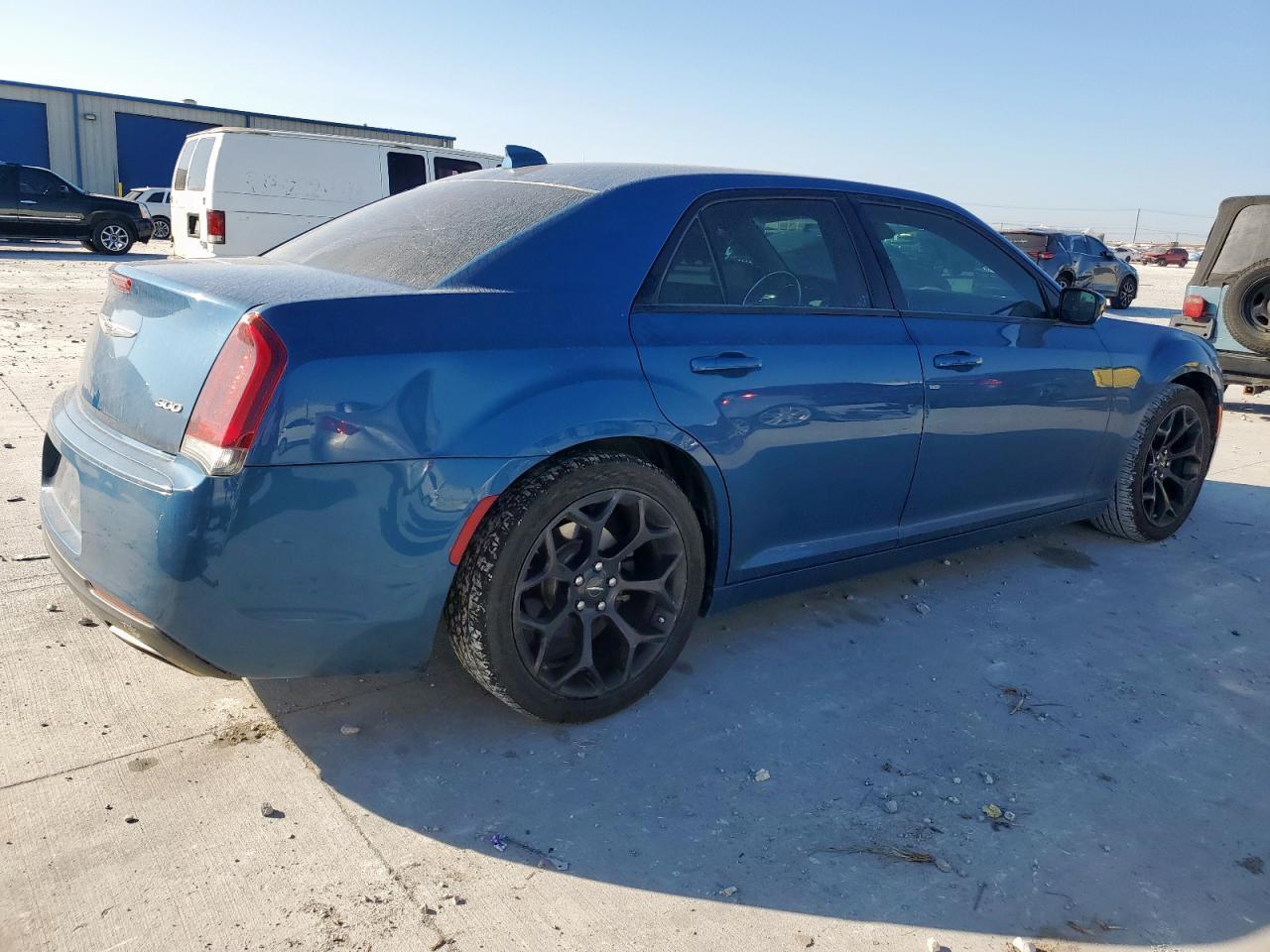 2020 CHRYSLER 300