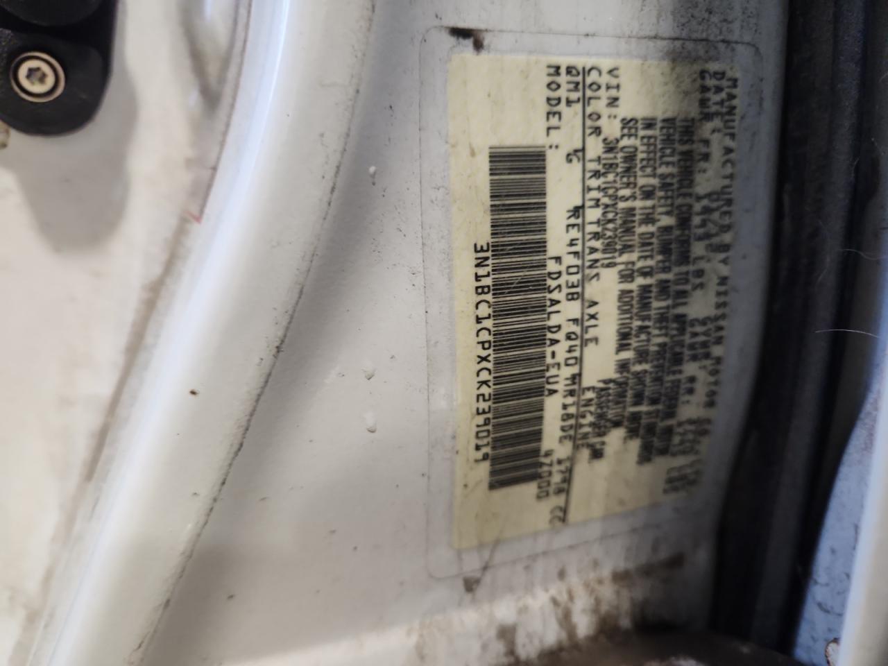 2012 NISSAN VERSA