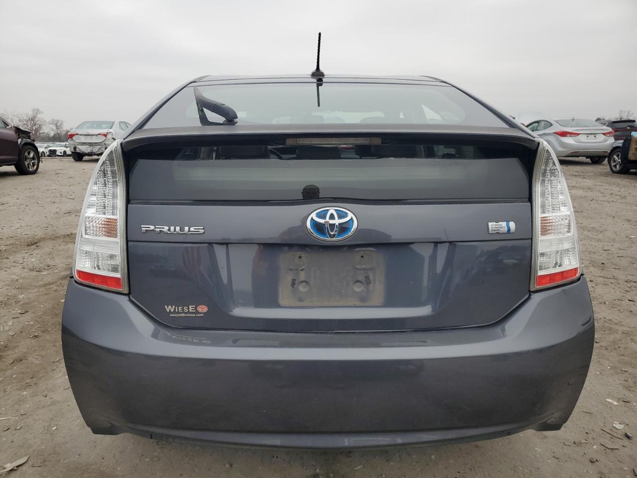 2011 TOYOTA PRIUS