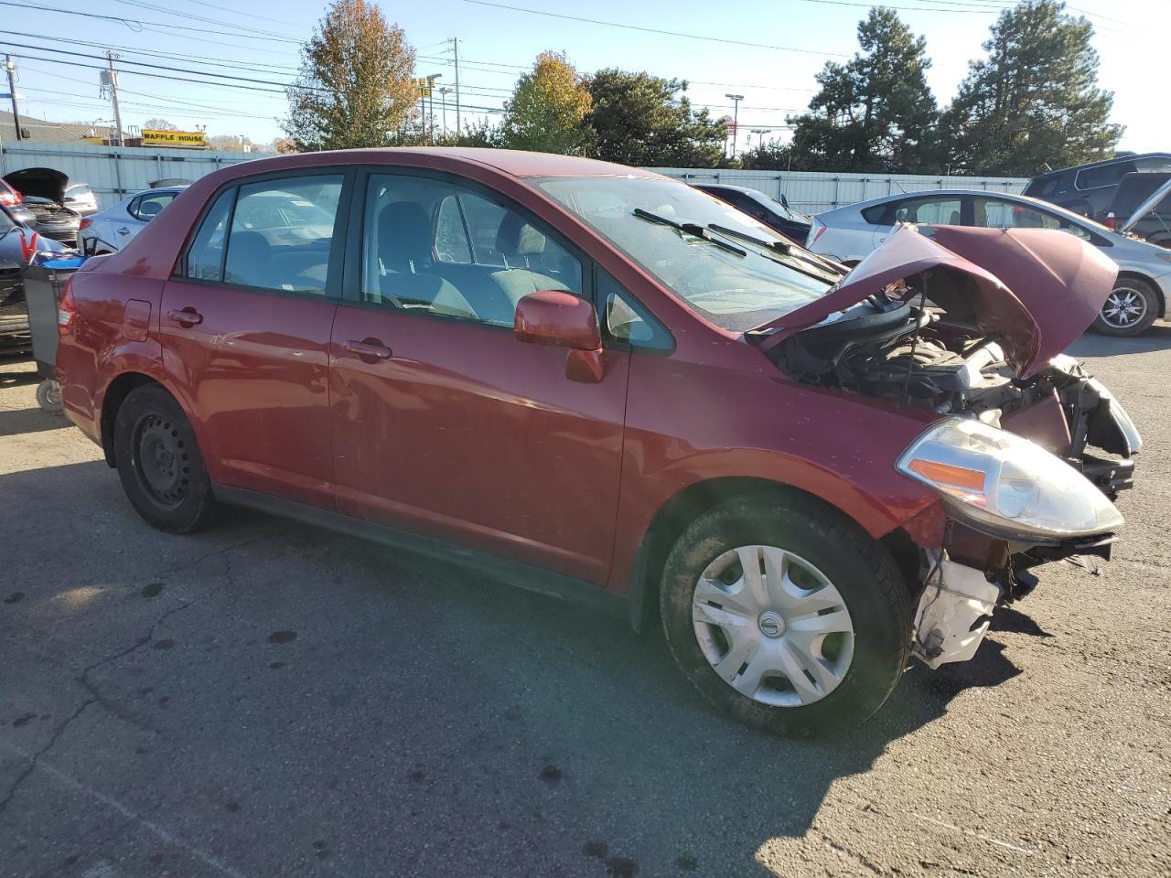 2011 NISSAN VERSA