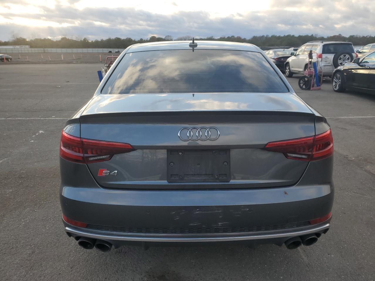2018 AUDI S4