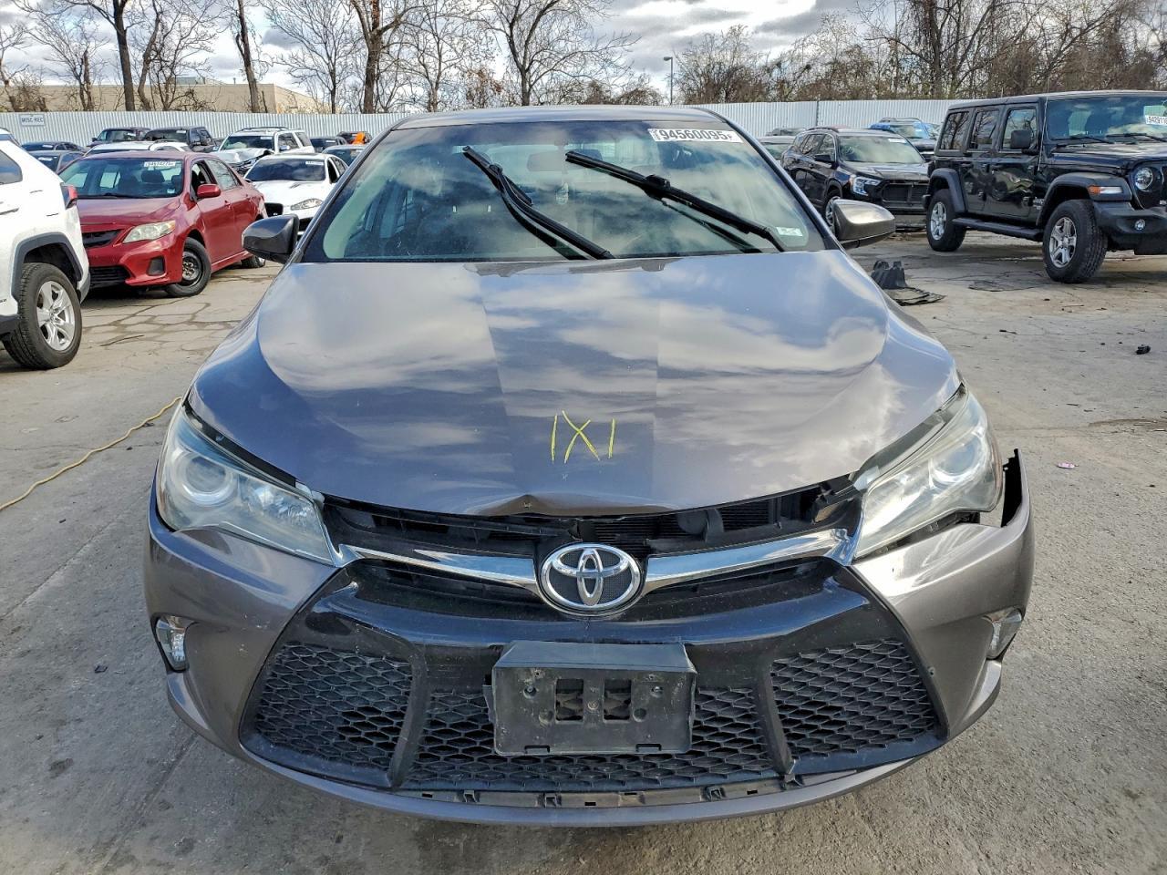 2017 TOYOTA CAMRY