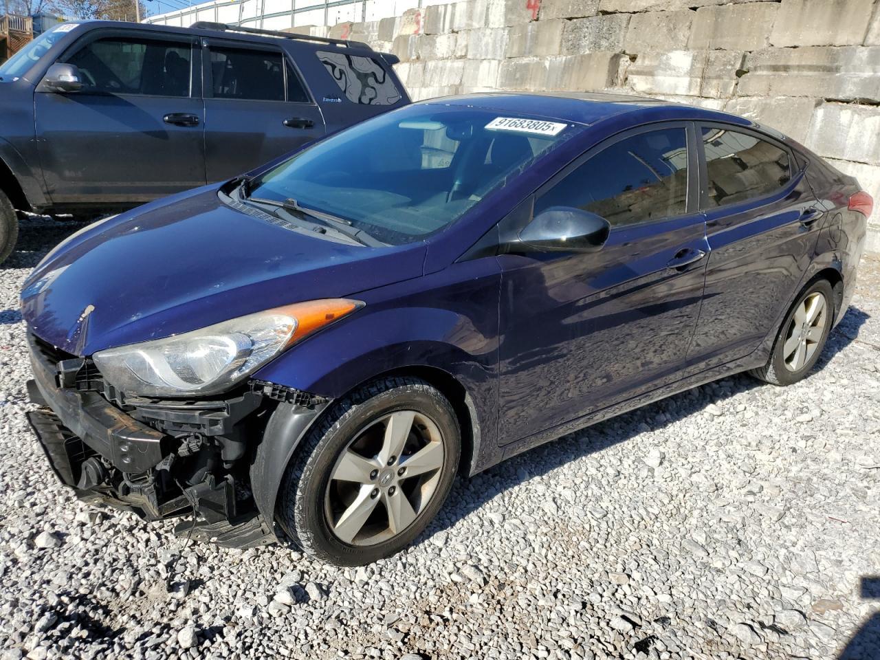 2012 HYUNDAI ELANTRA