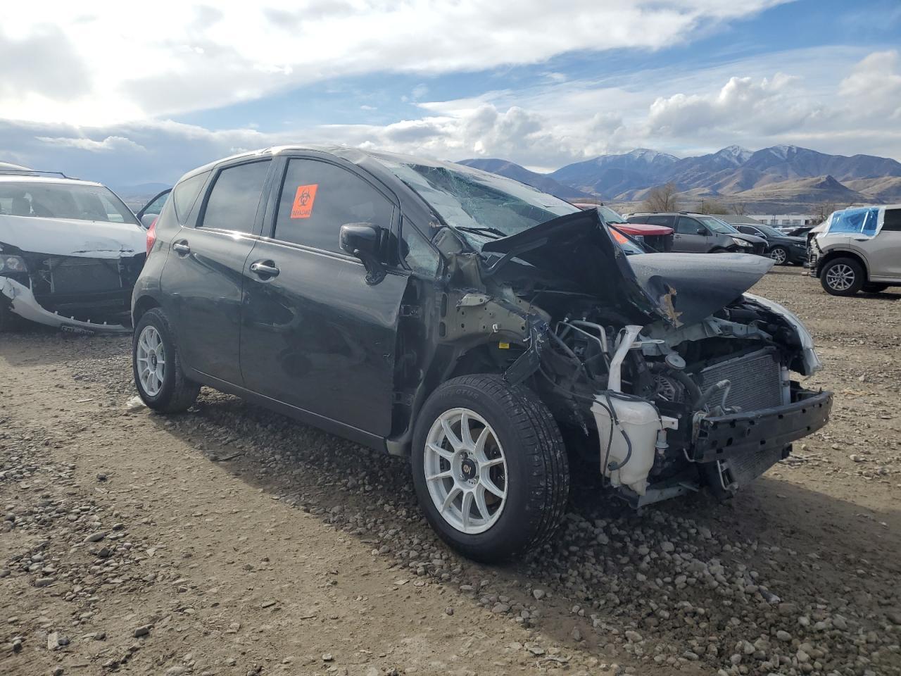 2016 NISSAN Versa Note