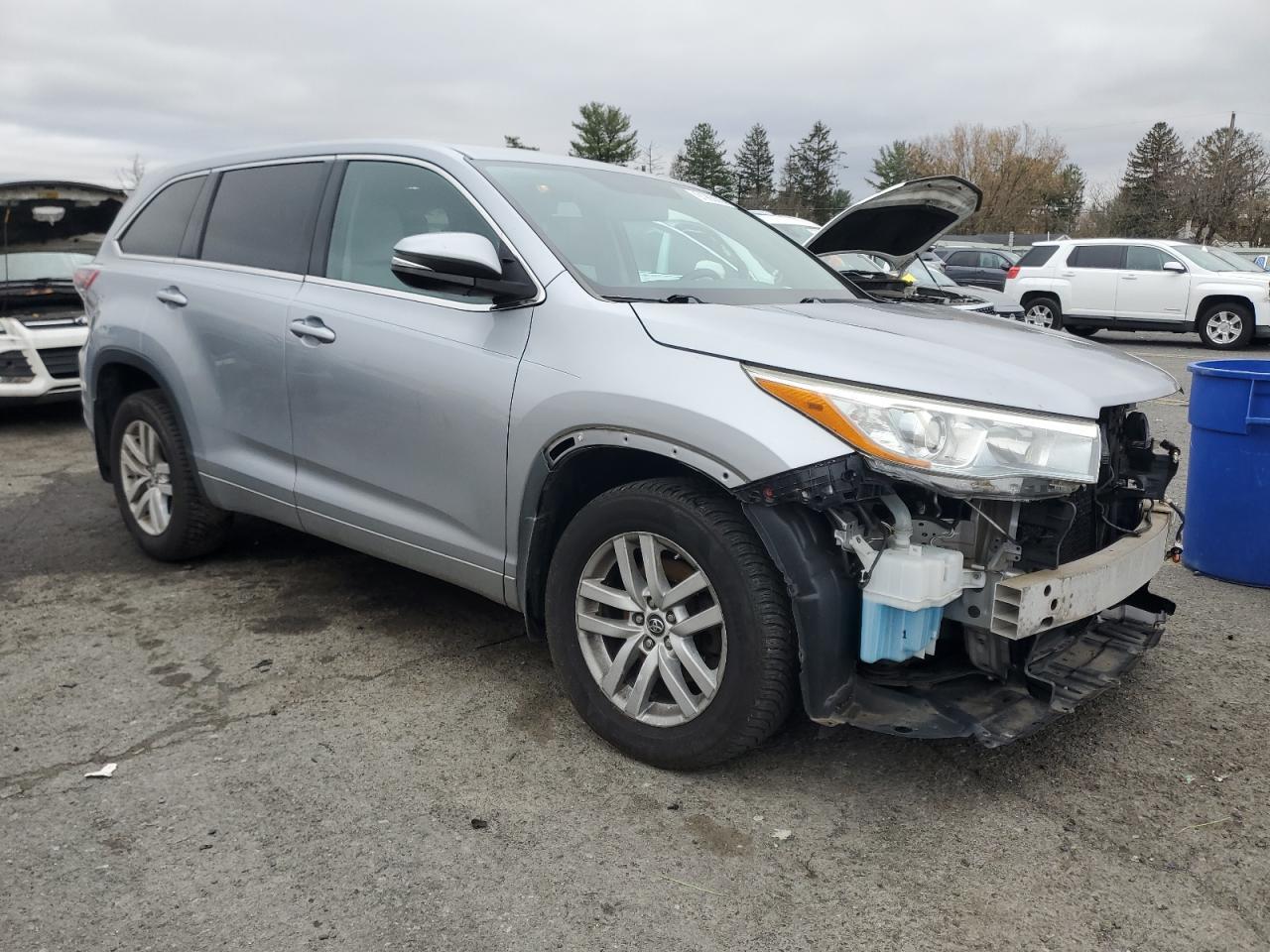 2016 TOYOTA HIGHLANDER