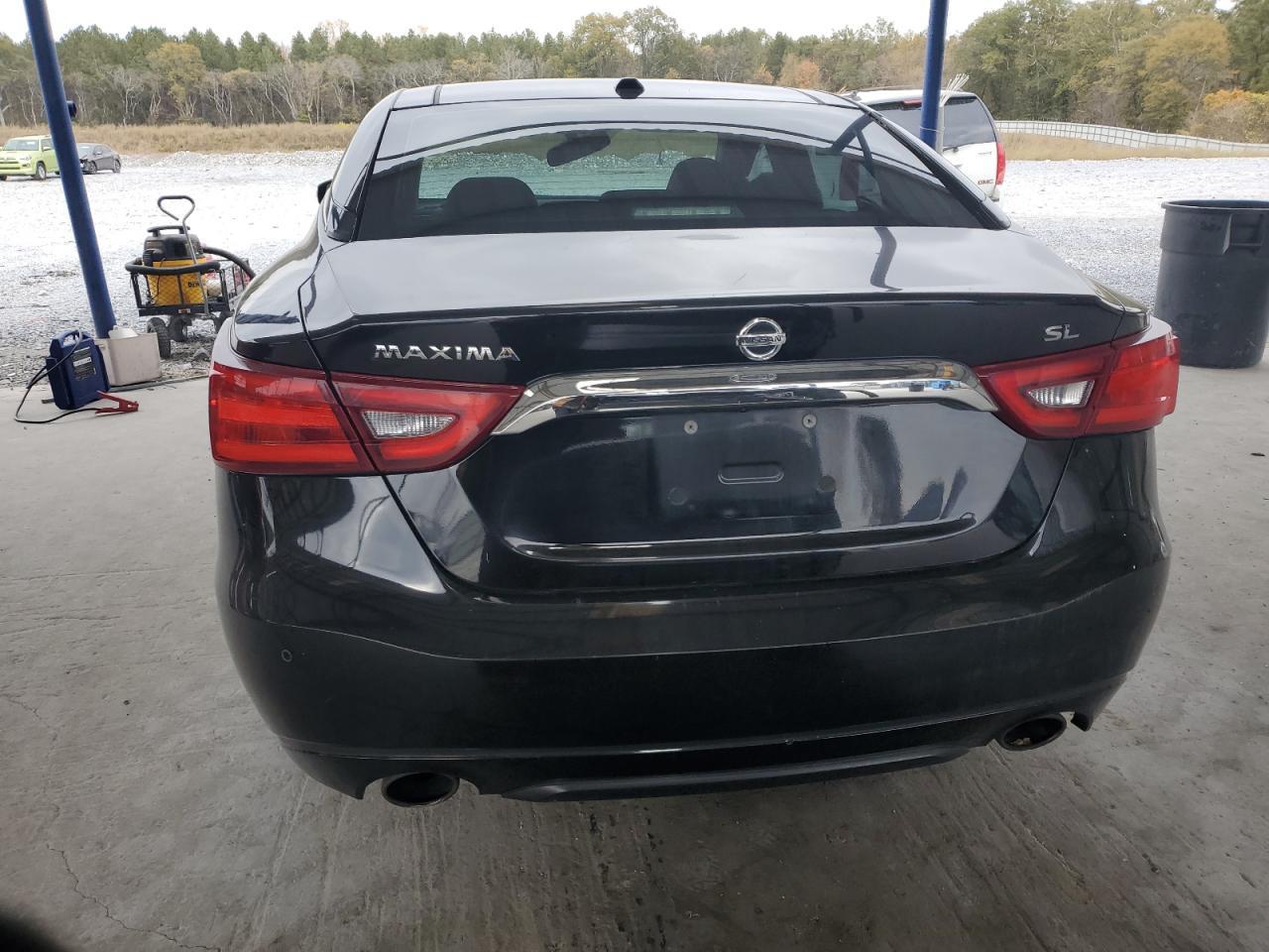 2017 NISSAN Maxima