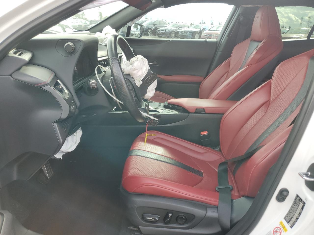 2019 LEXUS UX 200