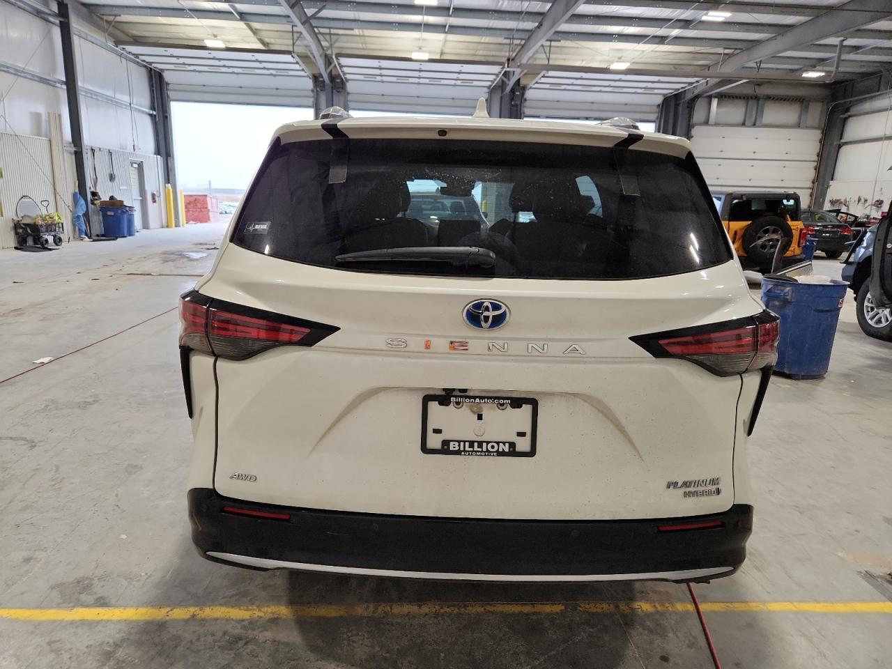 2021 TOYOTA SIENNA