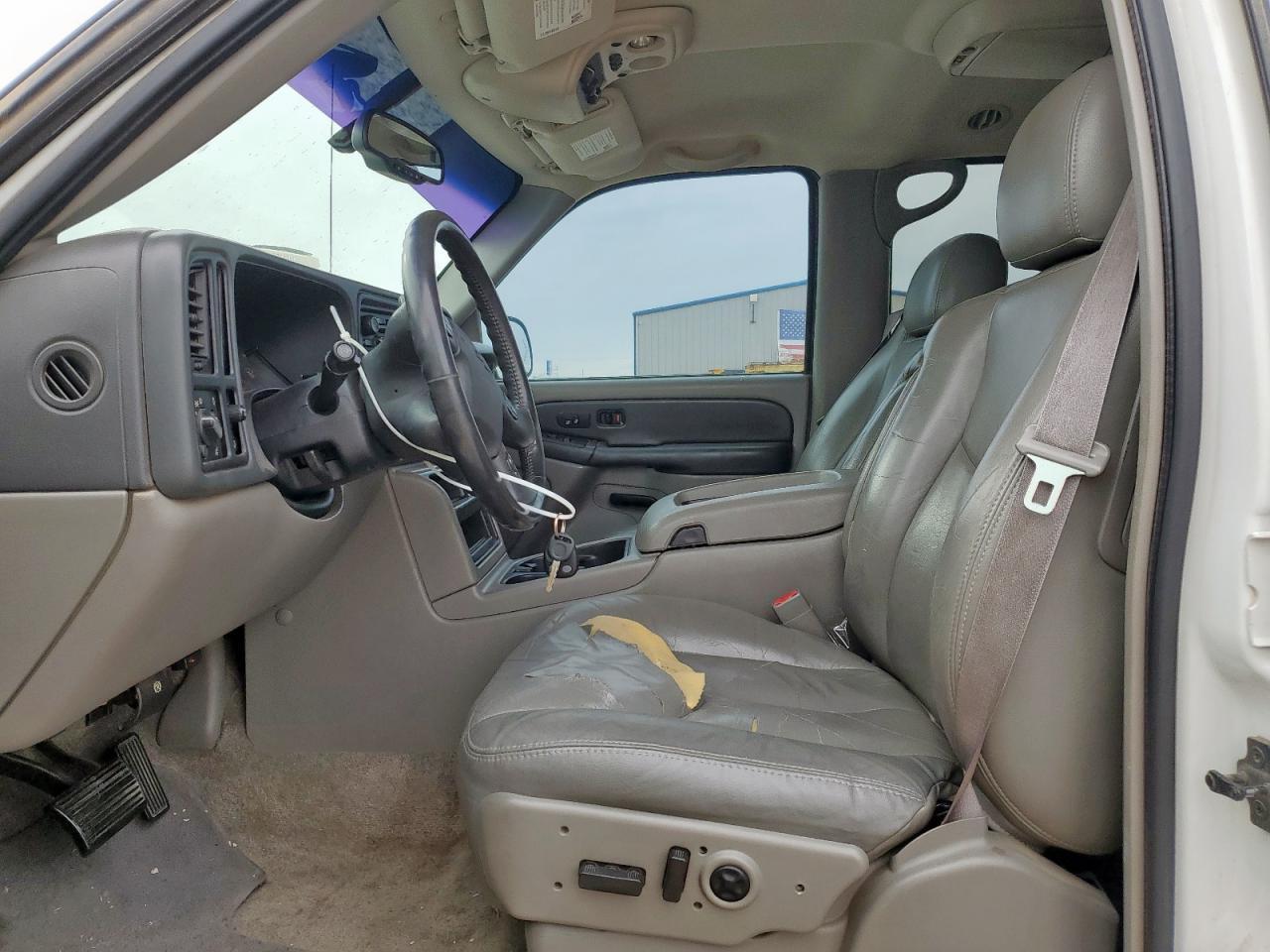 2003 CHEVROLET Tahoe