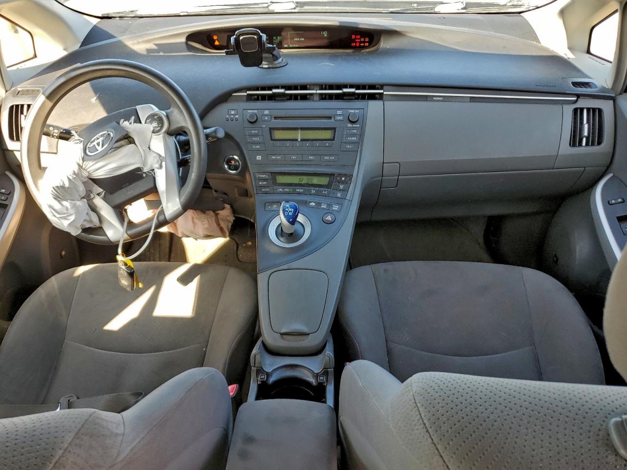 2010 TOYOTA PRIUS