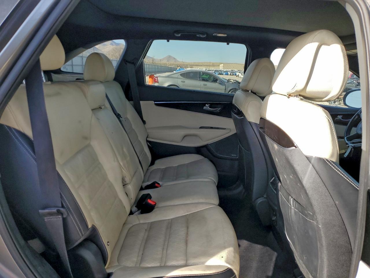 2016 KIA SORENTO