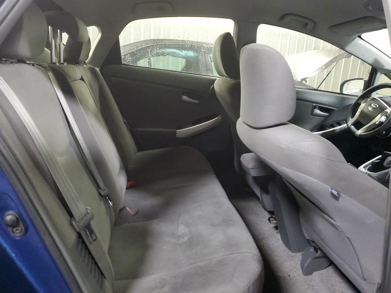 2011 TOYOTA PRIUS