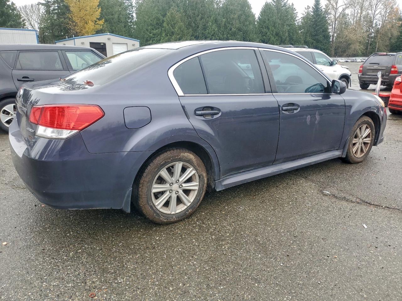 2010 SUBARU Legacy