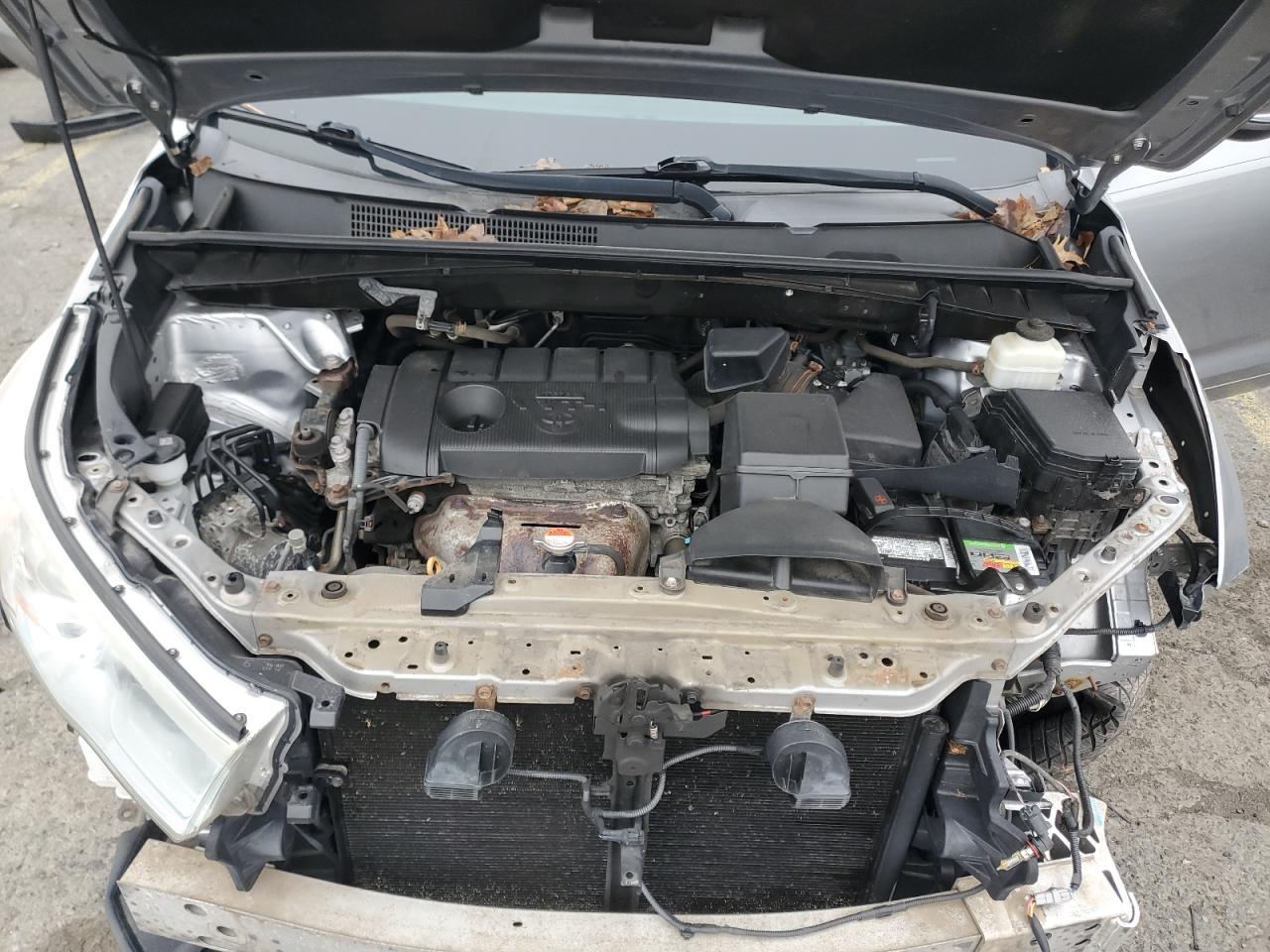 2016 TOYOTA HIGHLANDER