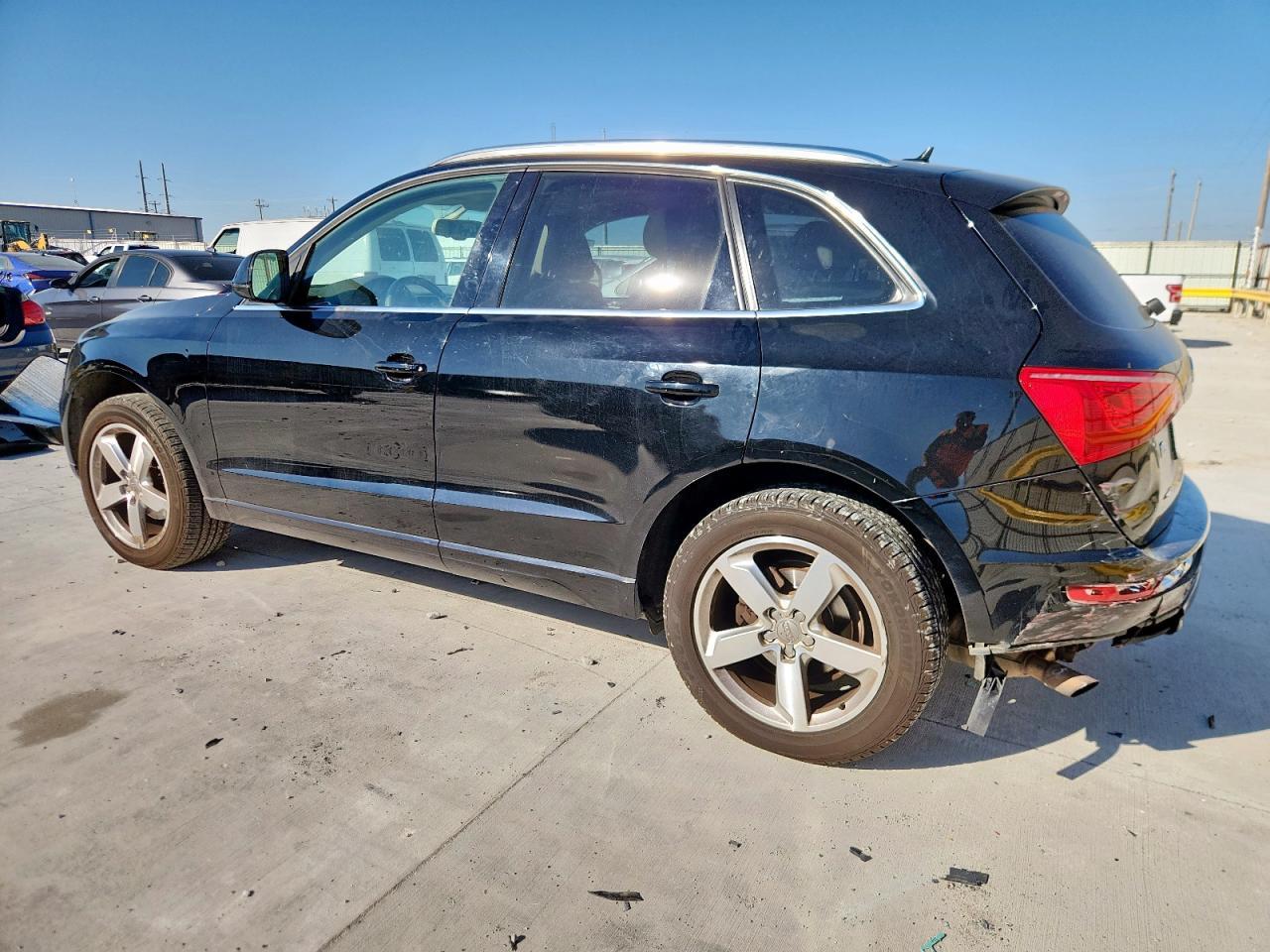 2011 AUDI Q5
