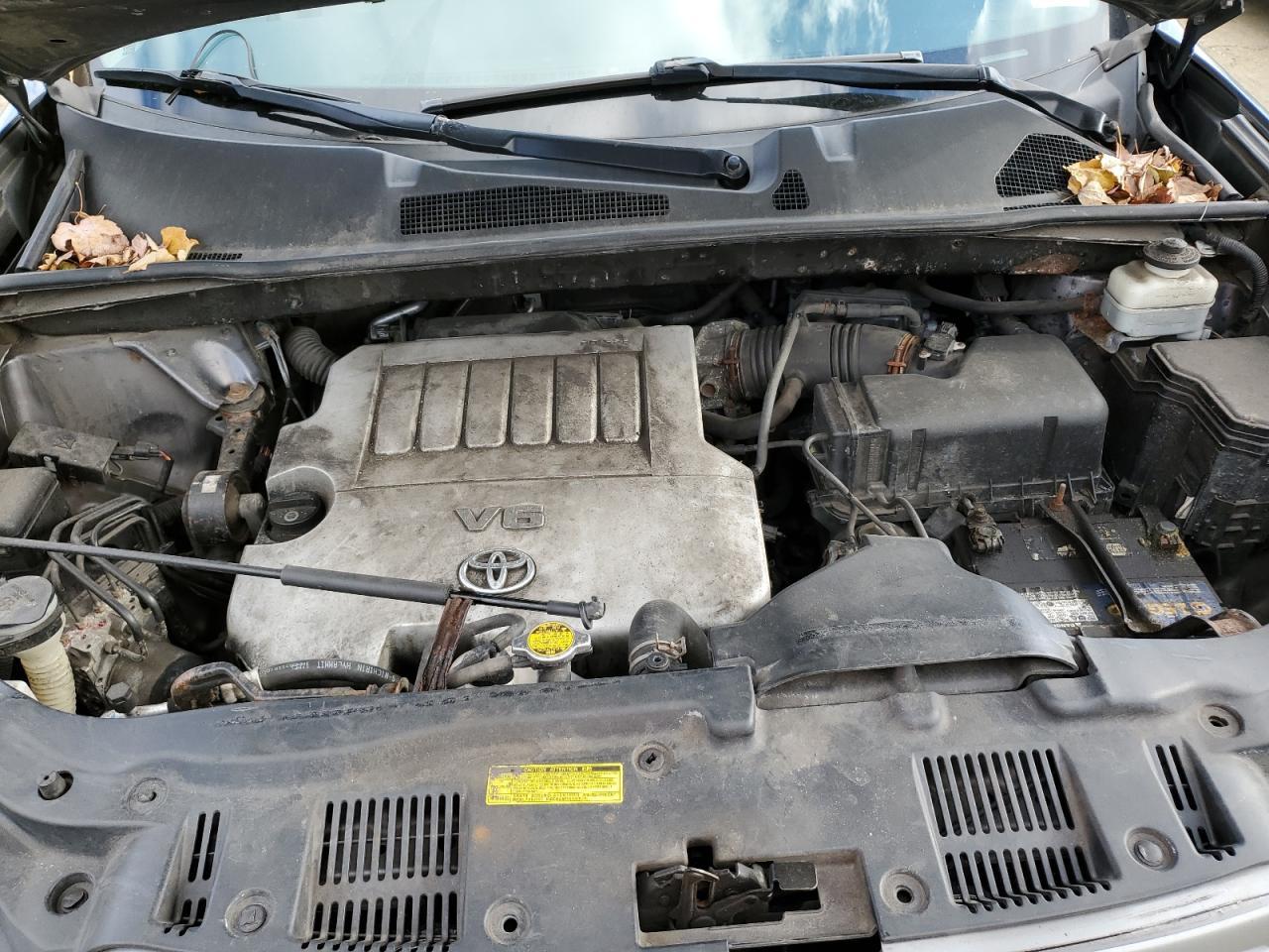2010 TOYOTA HIGHLANDER