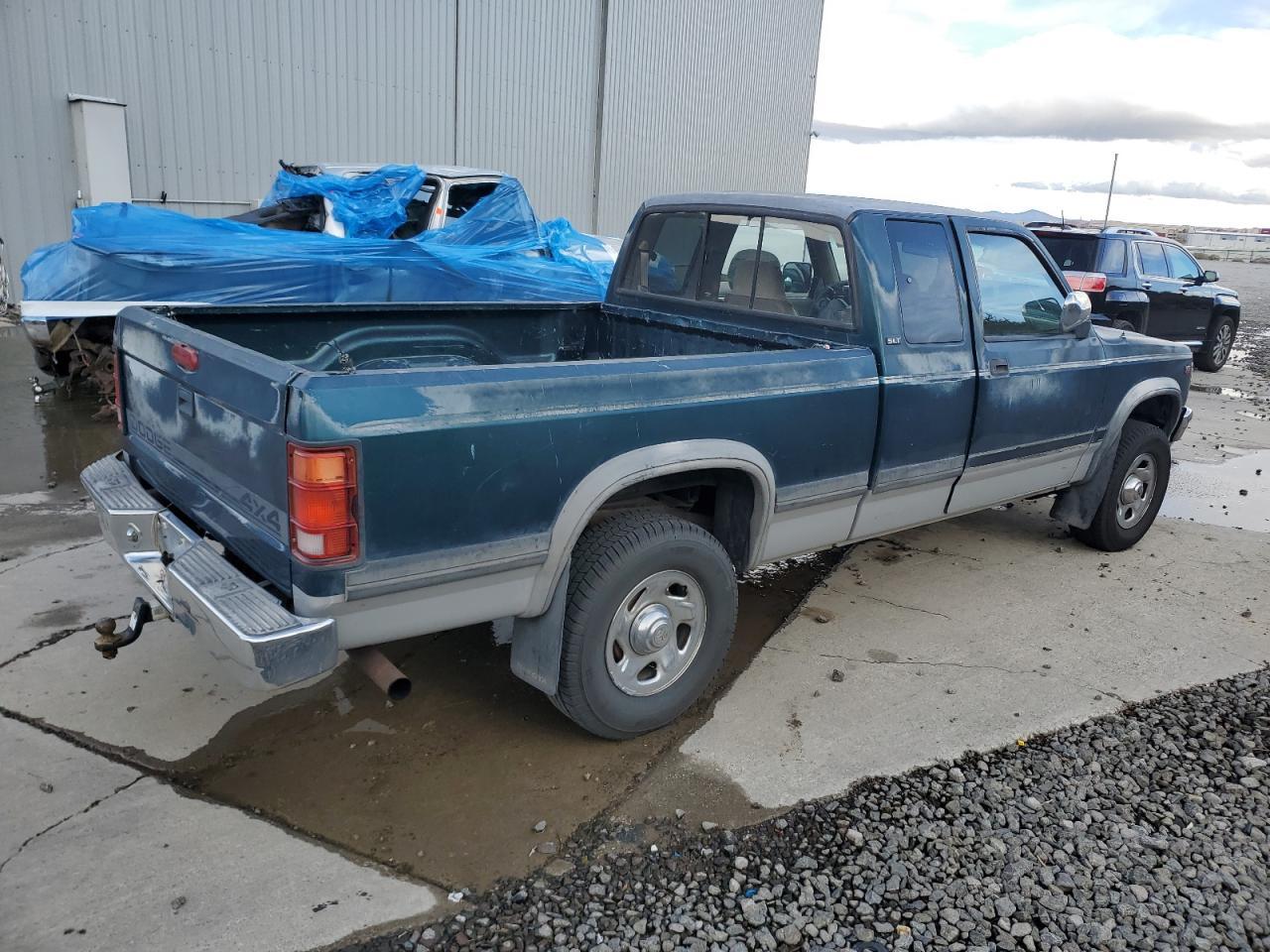 1995 DODGE Dakota