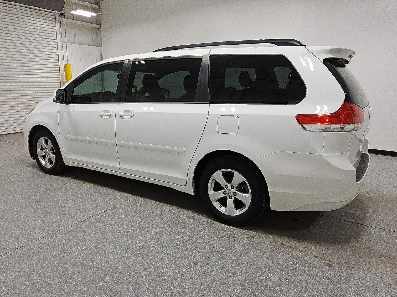 2014 TOYOTA SIENNA